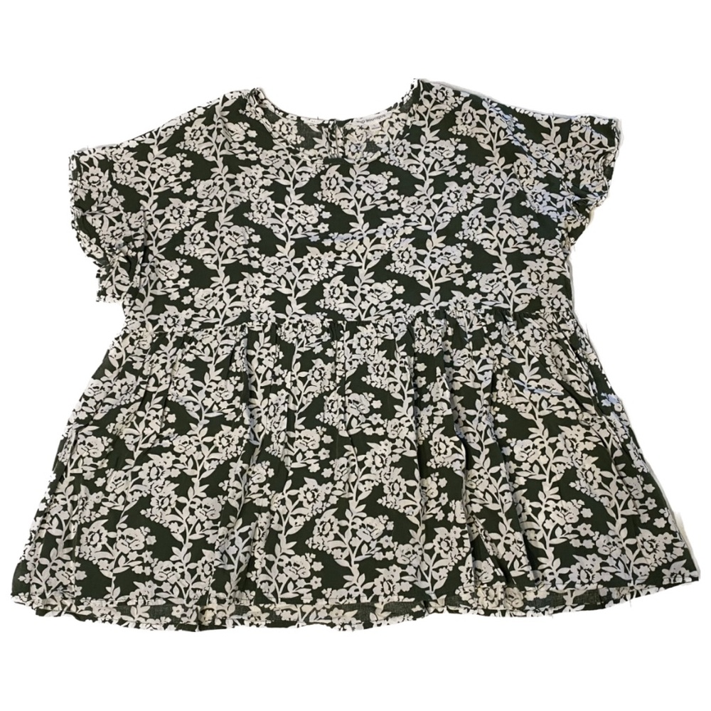 EUC Mod Boutique Green Floral Empire Waist Top - size Large